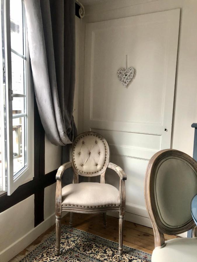 Ferienwohnung La Parenthese Du Capucin Honfleur Exterior foto