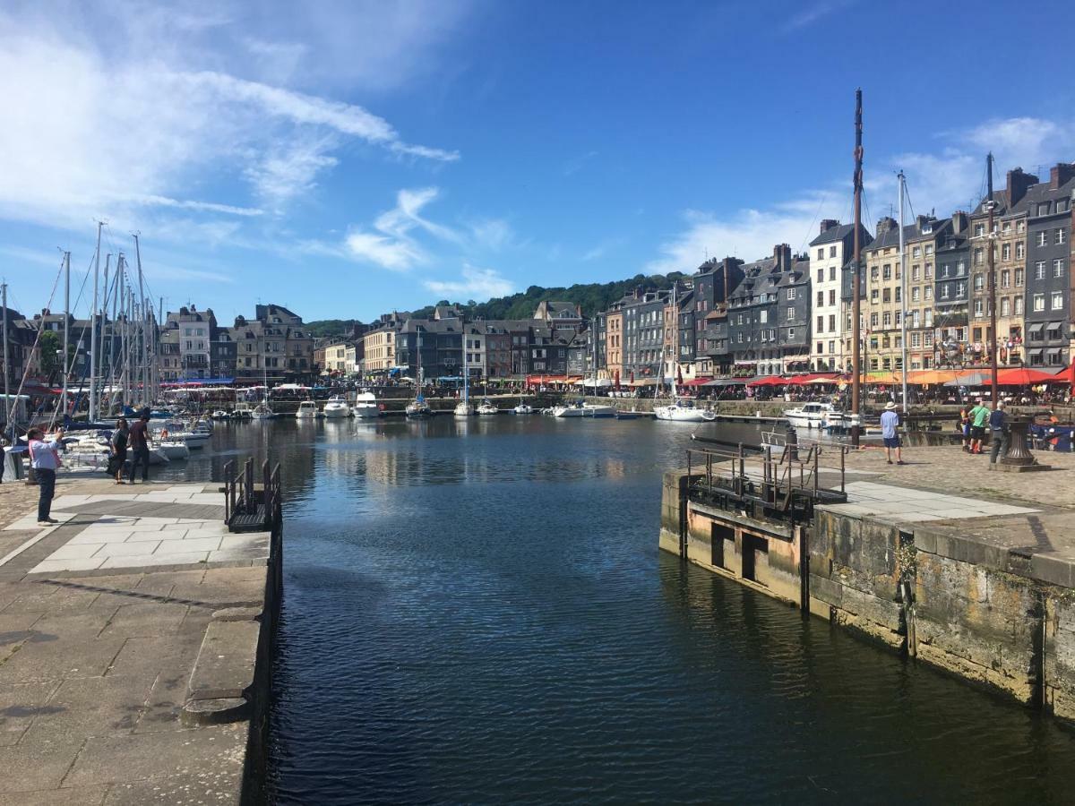 Ferienwohnung La Parenthese Du Capucin Honfleur Exterior foto